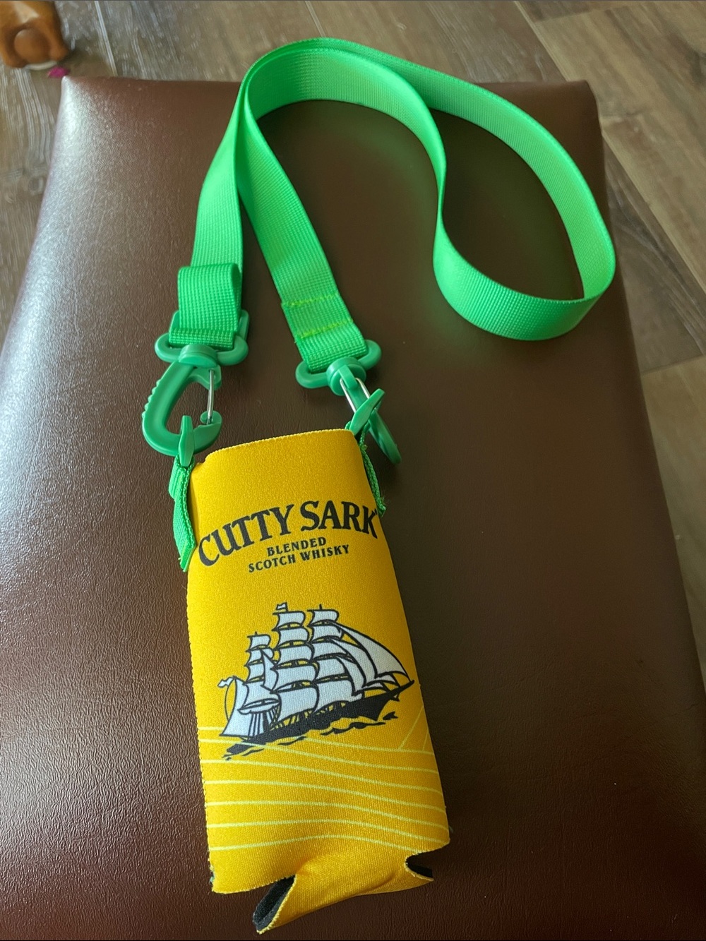 Cutty Sark Yellow and Green Bottle Holder